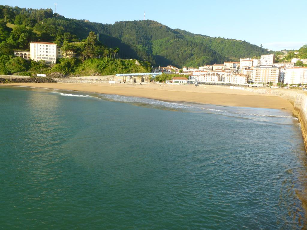 Harizpe Hostal Ondárroa Exterior foto