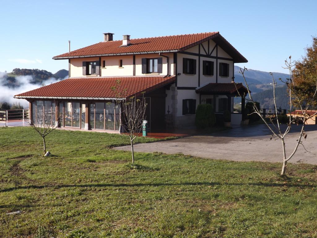 Harizpe Hostal Ondárroa Exterior foto